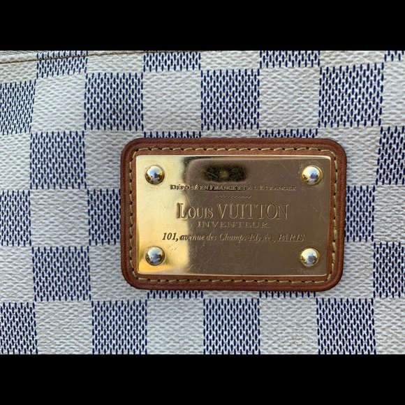 Sold - Picture 3 of 14